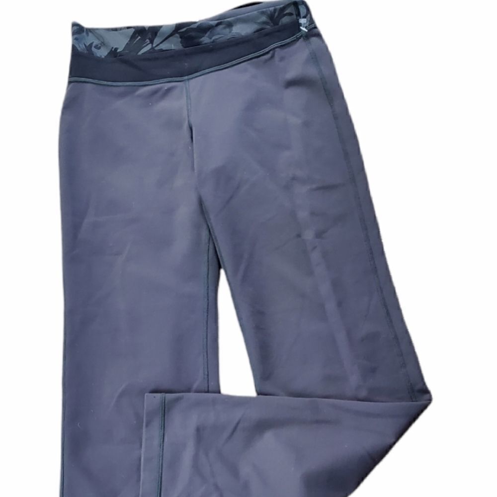 Lululemon Gray Leggings with Black Floral Waist Band
